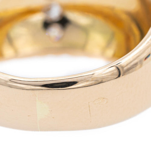 Yellow gold diamond ring 