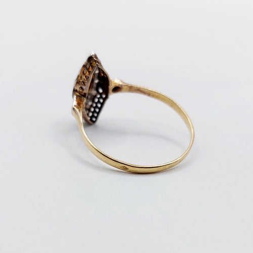 Marquise ring van geelgoud, Platina en diamanten (circa 1900) 