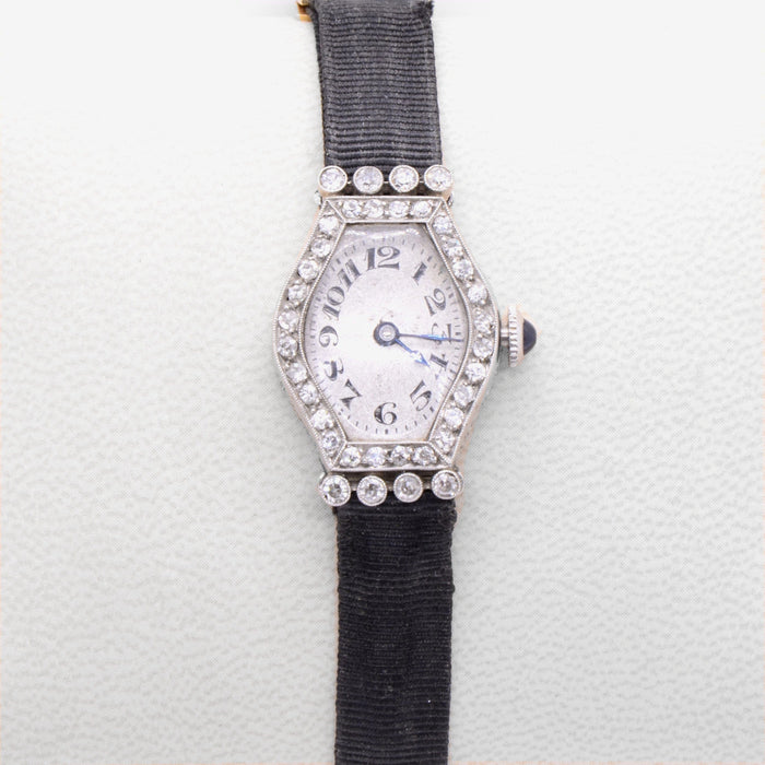 Montre Art Déco, montre de dame « Daisy », platine et diamants 58 Facettes 114