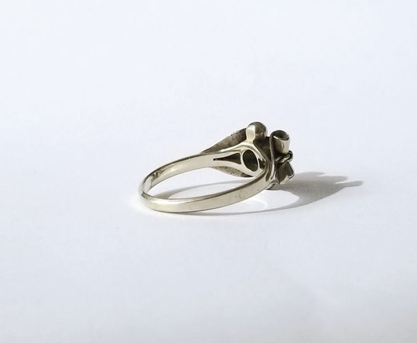 Bague 53 Bague ancienne en or blanc 18k et diamant 0,05 carat 58 Facettes