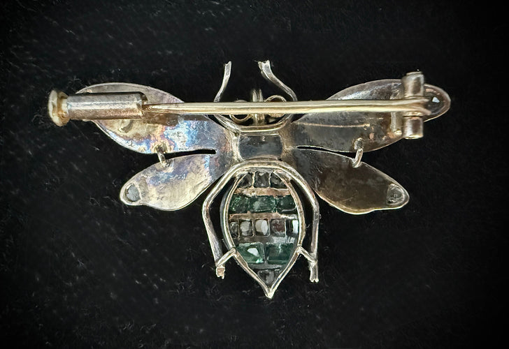 Brosche Alte Brosche Biene in silber auf Gold 58 Facettes