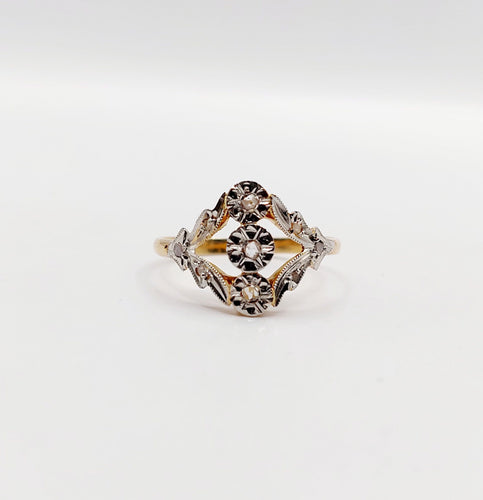 Bague 52 Bague antique diamants taille roses en or 18k monture fleurie 58 Facettes A06398