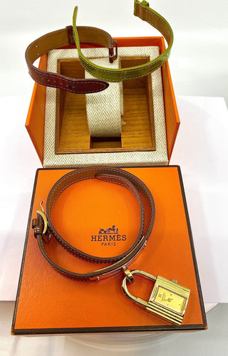 Montre Montre Hermès «  Kelly », cadran PM plaqué or, double tour cuir marron 58 Facettes AB453