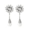Boucles d'oreilles Paire de boucles d'oreilles en or blanc diamants et perles de culture blanches 58 Facettes