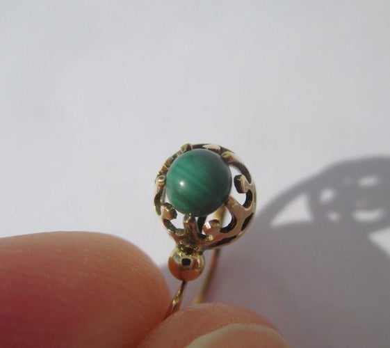 Boucles d'oreilles Boucles d’oreilles dormeuses anciennes or rose, malachite 58 Facettes