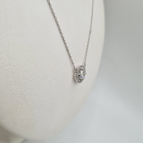 Collier Collier or blanc 18 carats sertie d’un diamant rond et halo diamants naturels 58 Facettes