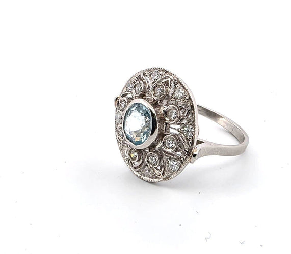 Bague 55 Bague en platine avec une aigue-marine de 1,20 ct et des diamants de 0,50 ct 58 Facettes
