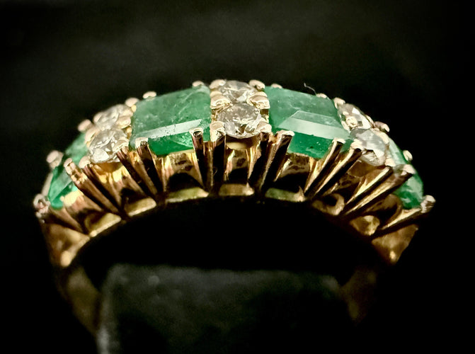 Bague 56.5 Bague en or jaune sertie d'émeraudes et brillants 58 Facettes
