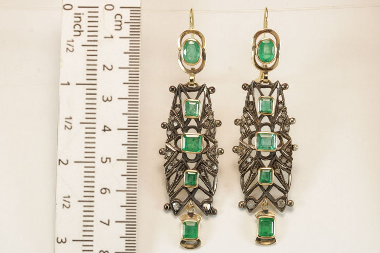 Boucles d'oreilles Antique emeralds diamonds gold Catalan earrings 58 Facettes 7488