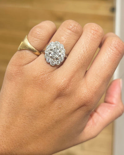 Bague 52 Bague Pompadour en platine et diamants 58 Facettes