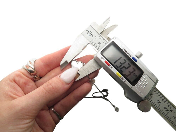 Collier collier VAN CLEEF & ARPELS chanceux alhambra coeur nacre ou 18k 58 Facettes 268918