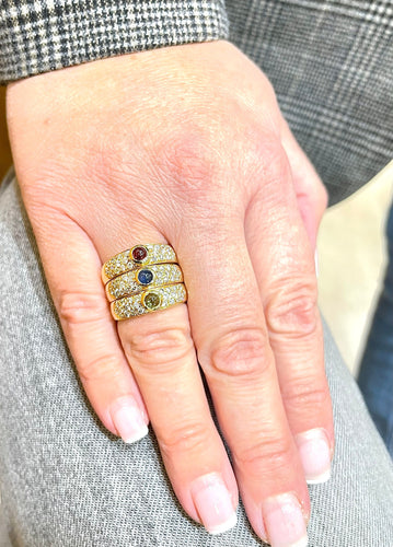 3 rings in 18-carat yellow gold, natural diamonds and precious stones 