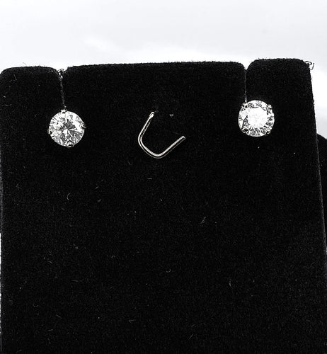 Guldfärgade örhängen med diamanter 