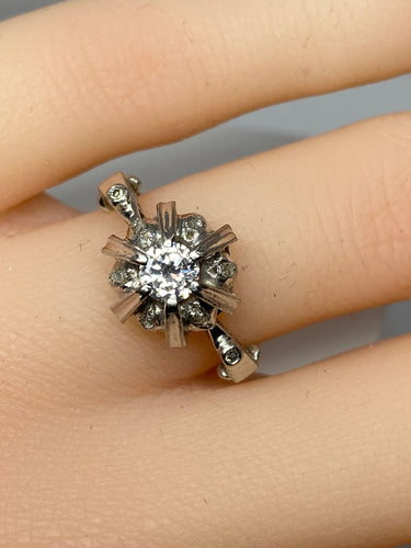 Bague 51 Bague solitaire en Or gris, et Diamants 58 Facettes AB72bis