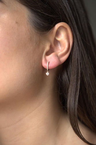 Boucles d'oreilles Ginette NY Boucles d'oreilles Be mine lotus solo Or rose Diamant 58 Facettes 2678580CN