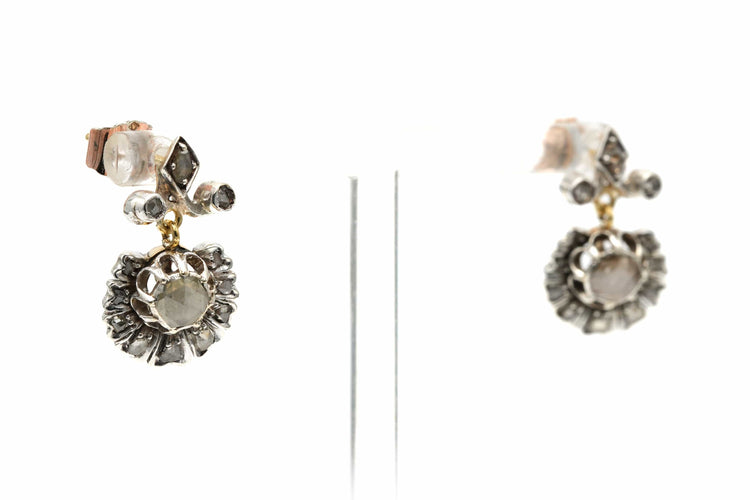 Boucles d'oreilles Boucles d'oreilles Napoléon III en or jaune 18 carats et argent serties de diamants 58 Facettes B790