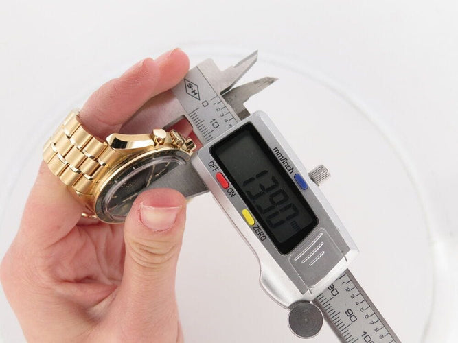 Montre montre OMEGA speedmaster moon pro 310.60.42.50 fullset 58 Facettes 265509