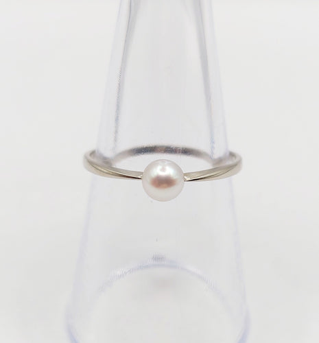 Bague 56.5 Bague Art Déco or blanc ornée d'une perle 58 Facettes A05394