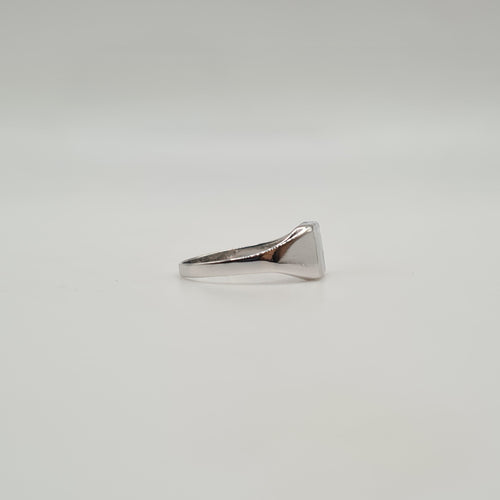 Bague 44 Chevalière or blanc 18 carats 58 Facettes