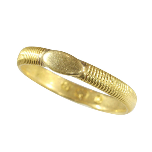 Verighetă din aur de 18 carate, către 1700 – Un inel cu un trecut bogat și promisiuni de viitor 