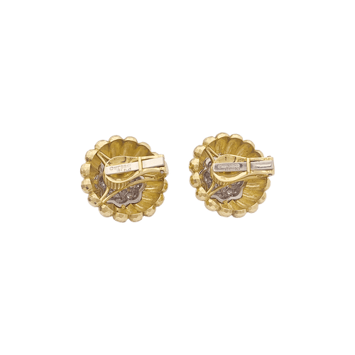 Boucles d'oreilles Clips d'oreilles David Webb, "Boutons", platine, or jaune, diamants. 58 Facettes 34425
