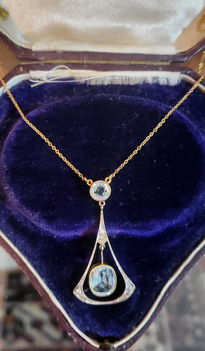 Collier Collier Art Déco ors jaune et blanc, aigue-marines, diamants 58 Facettes