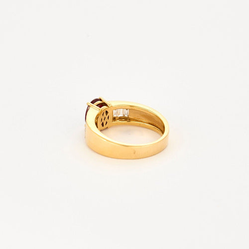 Bague 54 Bague or jaune, rubis et diamants 58 Facettes