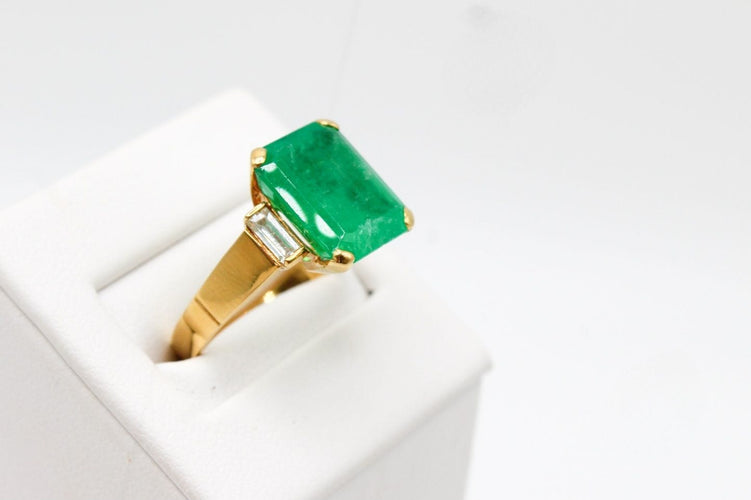 Bague Bague or jaune émeraude 58 Facettes 240204