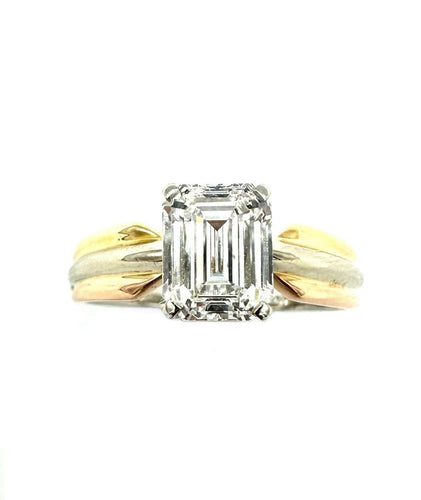 Bague CARTIER. Bague Solitaire Diamant 2.15ct D VS2 58 Facettes