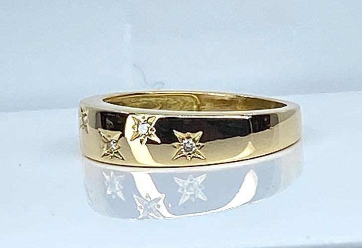 Bague 52 Bague en or jaune 18 carats sertie de 5 diamants 58 Facettes AB562