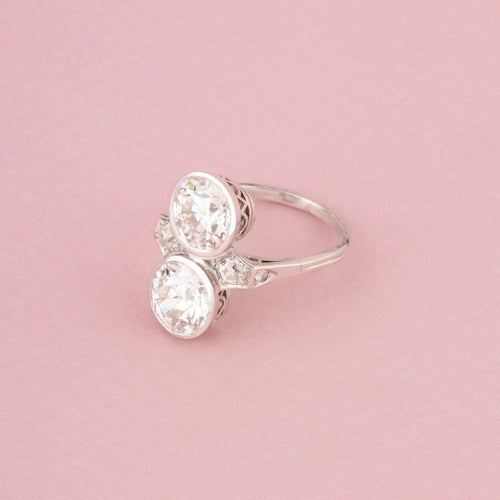 Bague 52.5 Bague ancienne Art Déco Toi & Moi platine et diamants 58 Facettes