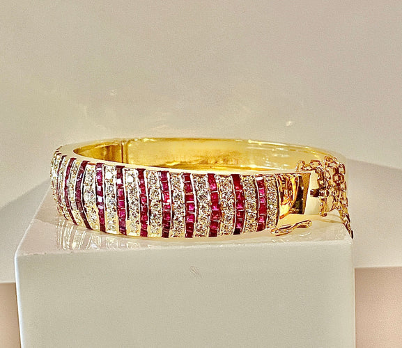 Bracelet Bracelet jonc en or jaune 18 carats, rubis et diamants 58 Facettes AB608