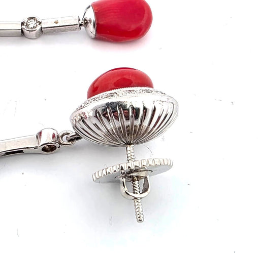 Boucles d'oreilles Boucles d'oreilles en or blanc avec corail et diamants 58 Facettes