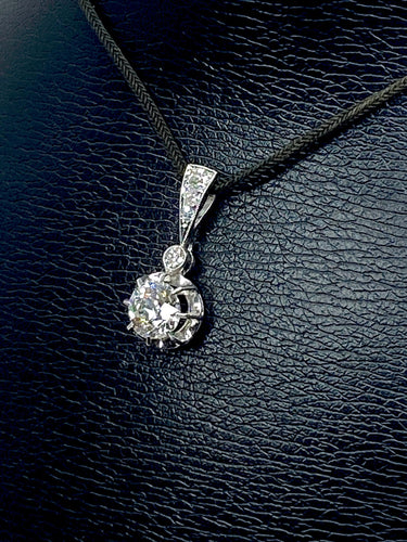 Pendentif Pendentif en or blanc et diamants 58 Facettes AB593bis