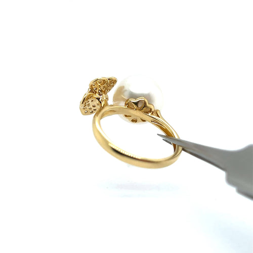 Bague 54 Bague en or jaune, perle de culture et diamant 58 Facettes