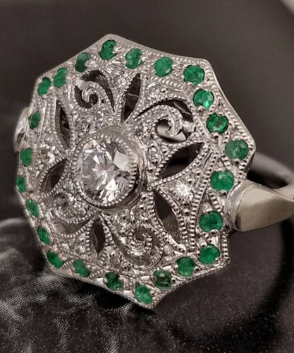 Bague Bague d'été Art Déco en platine avec diamants et émeraude 58 Facettes Q356B