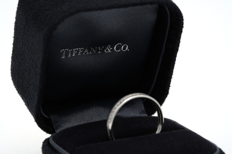 Anillo contemporáneo Tiffany&co Metro en oro blanco de 18 quilates engastado con diamantes 