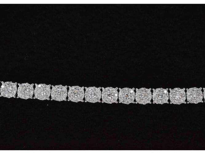 Bracelet Bracelet tennis en or blanc avec diamants 58 Facettes 2070