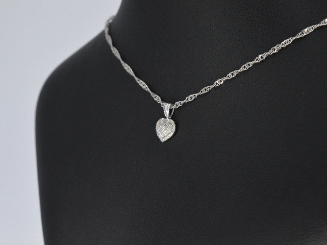 Pendentif Pendentif en or blanc en forme de coeur avec diamants 58 Facettes 2078