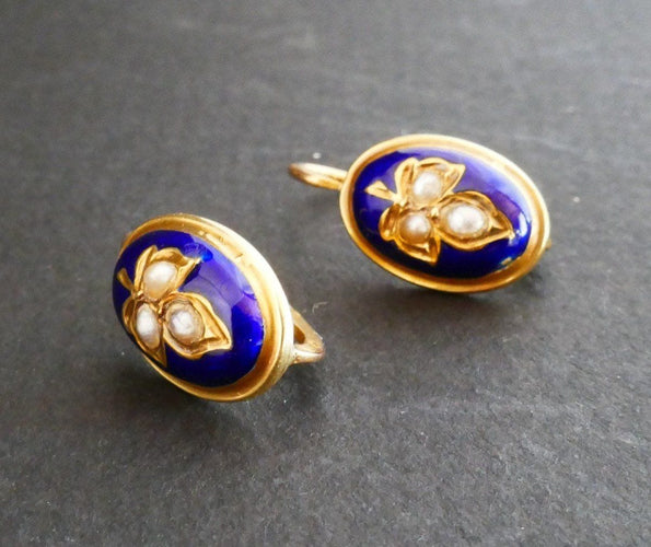 Boucles d'oreilles Dormeuses Anciennes émail et Perles, Or 58 Facettes