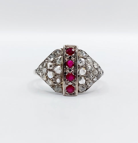 Bague 61 Bague dôme Art Déco or blanc, rubis et diamants taille rose (circa 1910) 58 Facettes A05805