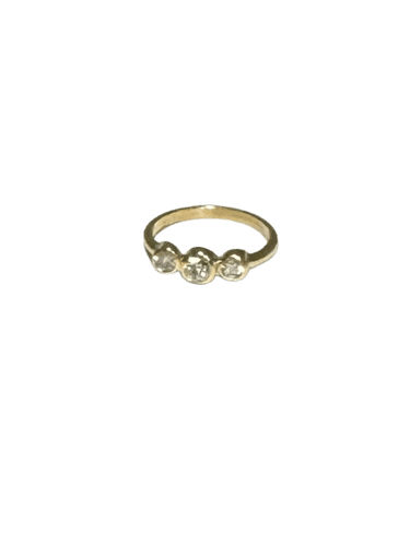 Anillo de oro amarillo con diamantes
