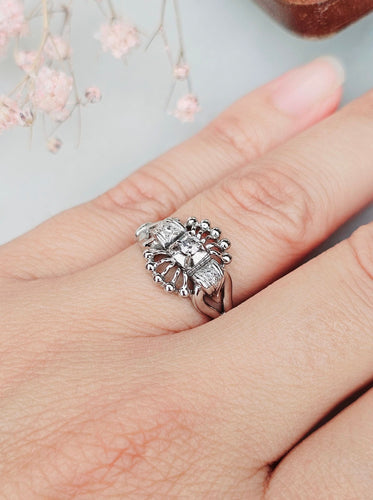 White gold diamond ring