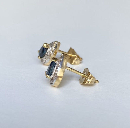 Boucles d'oreilles Paire de puces d'oreilles en or Ggis et jaune 18k saphirs et diamants 58 Facettes