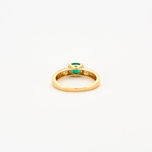 Bague 52 Bague or jaune émeraude ovale et diamants 58 Facettes