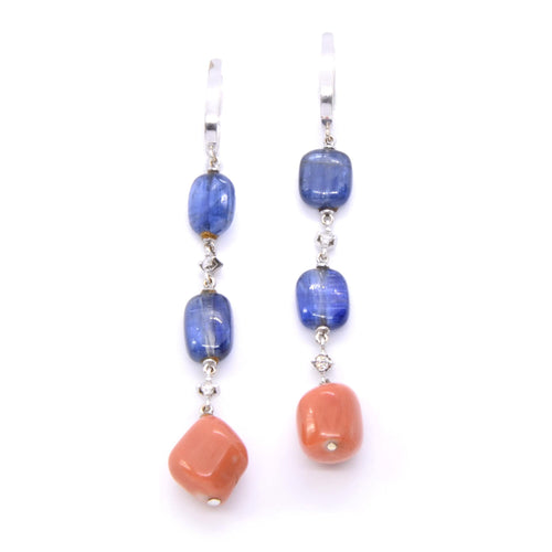 Boucles d'oreilles Paire de pendants d'oreilles tanzanite et corail 58 Facettes 26