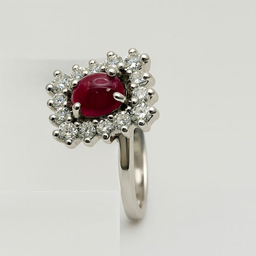 Bague 52 Bague en or blanc avec rubis central et diamants – Modèle rosette classique 58 Facettes 50009