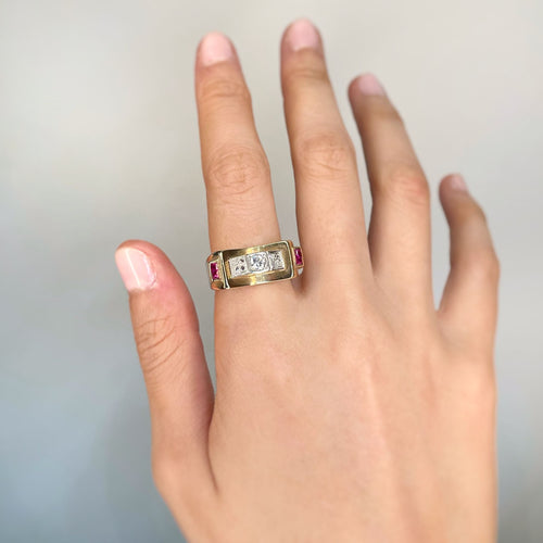 Bague Bague - Or, Diamants & Rubis 58 Facettes 230179R