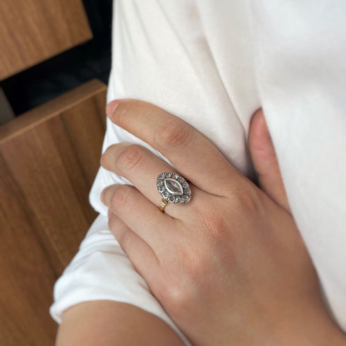 Bague 52 Bague - Or & Diamants 58 Facettes 250179R