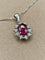 Pendentif Pendentif en or blanc avec rubis et diamants 58 Facettes